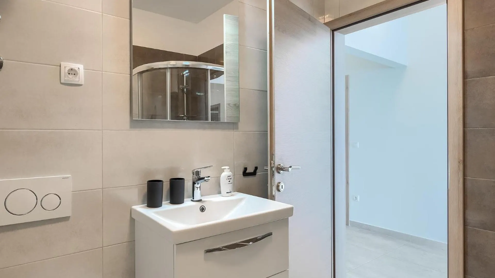Family Friendly Apartments With A Swimming Pool Medulin - 20909 Croatia