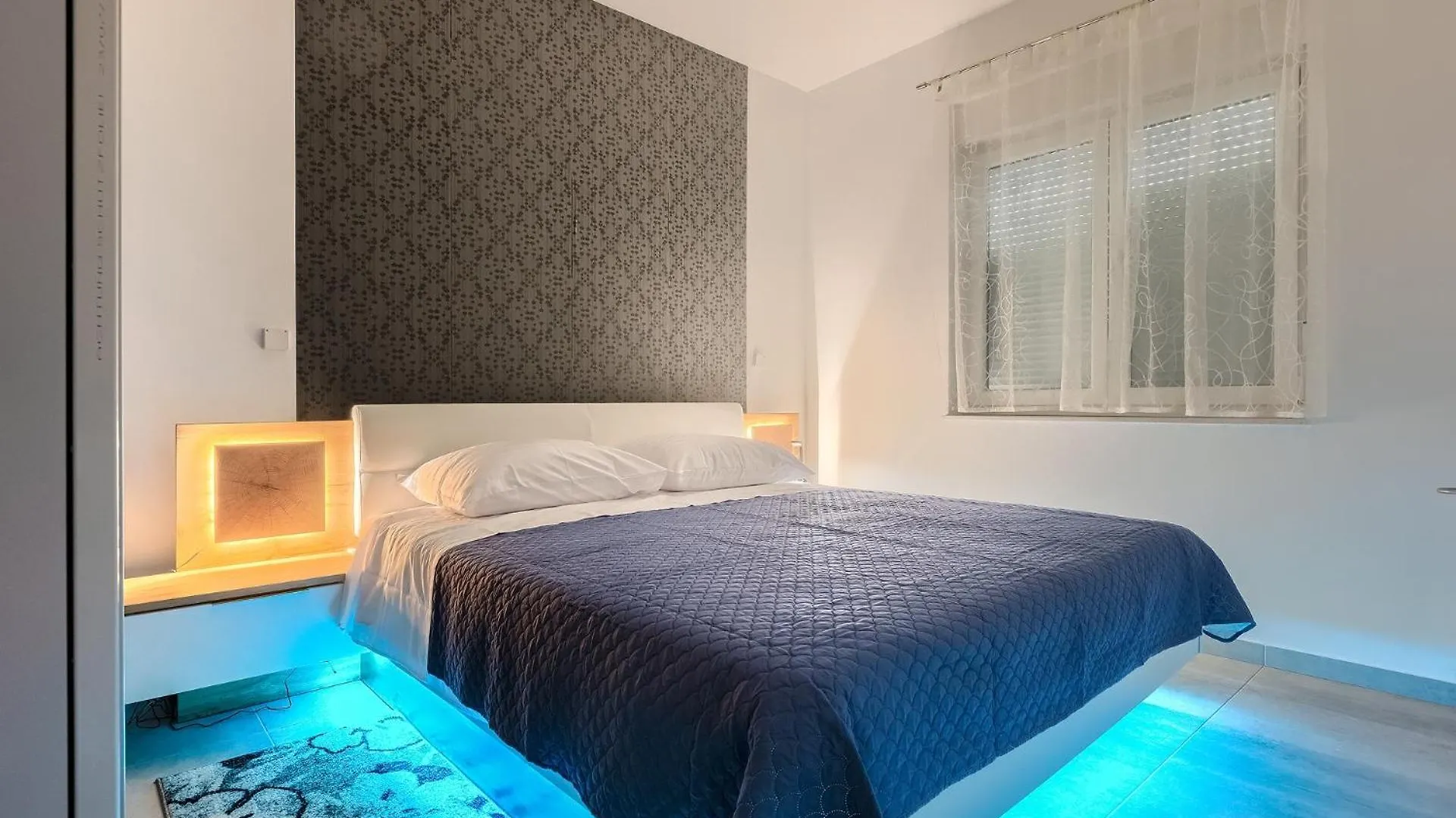 Family Friendly Apartments With A Swimming Pool Medulin - 20909 Croatia